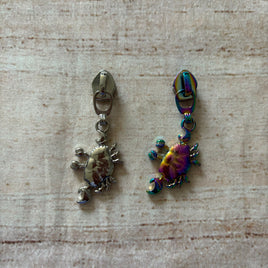 Crab #5 zipper pull