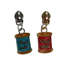 3D Spool of Thread #5 Zipper Pull